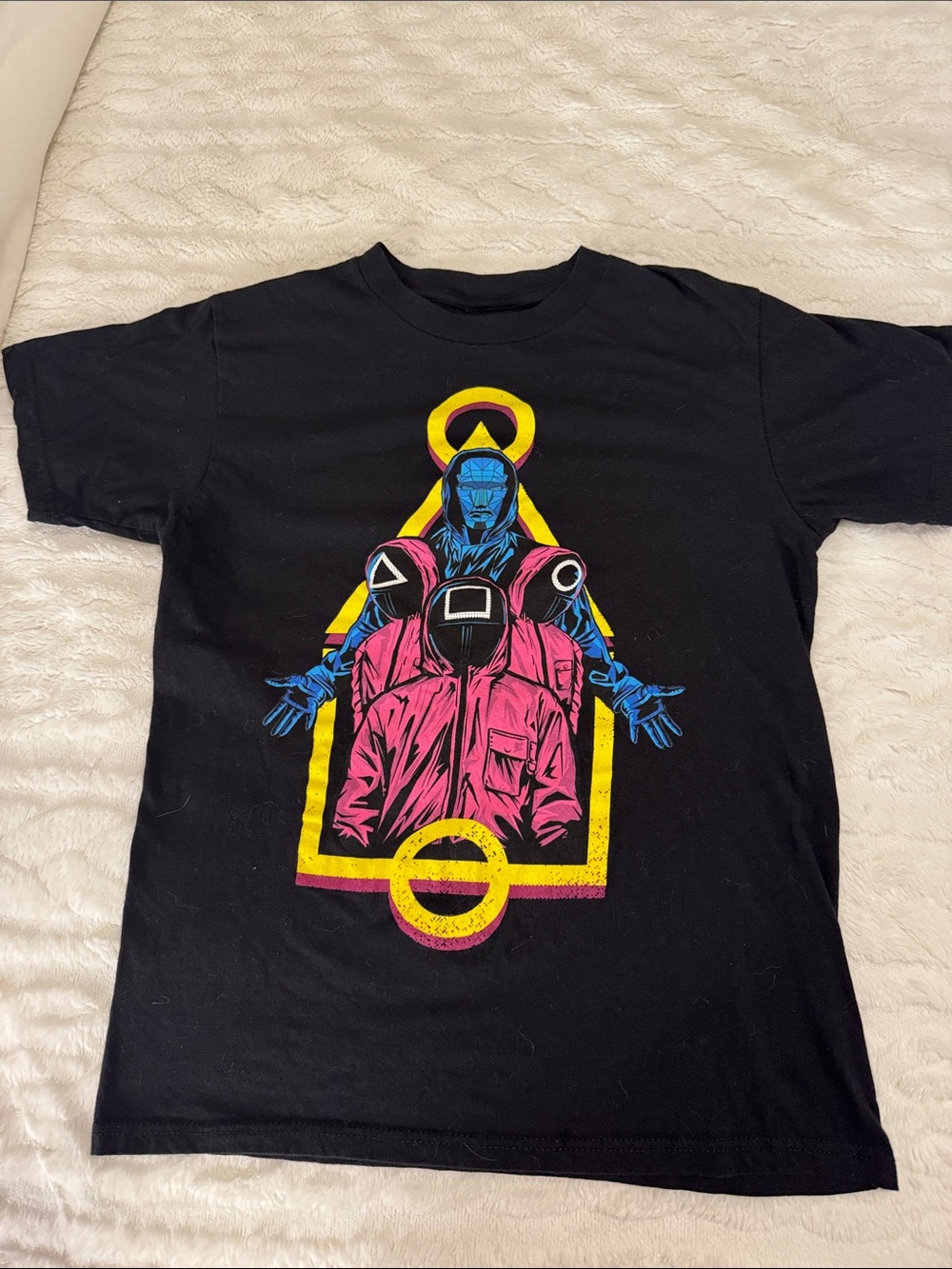 Squid Game Black Short-Sleeve Graphic Tee with Pink & Yellow Design
